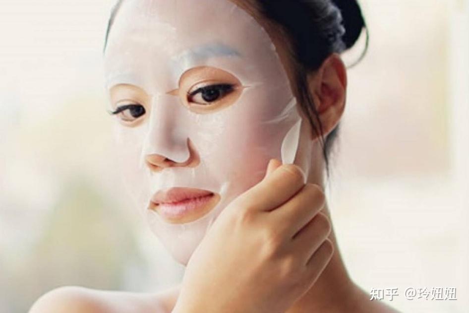 鉴于早晨时间比较紧凑,建议只做较为全面的基础护肤,即洗面奶→乳液