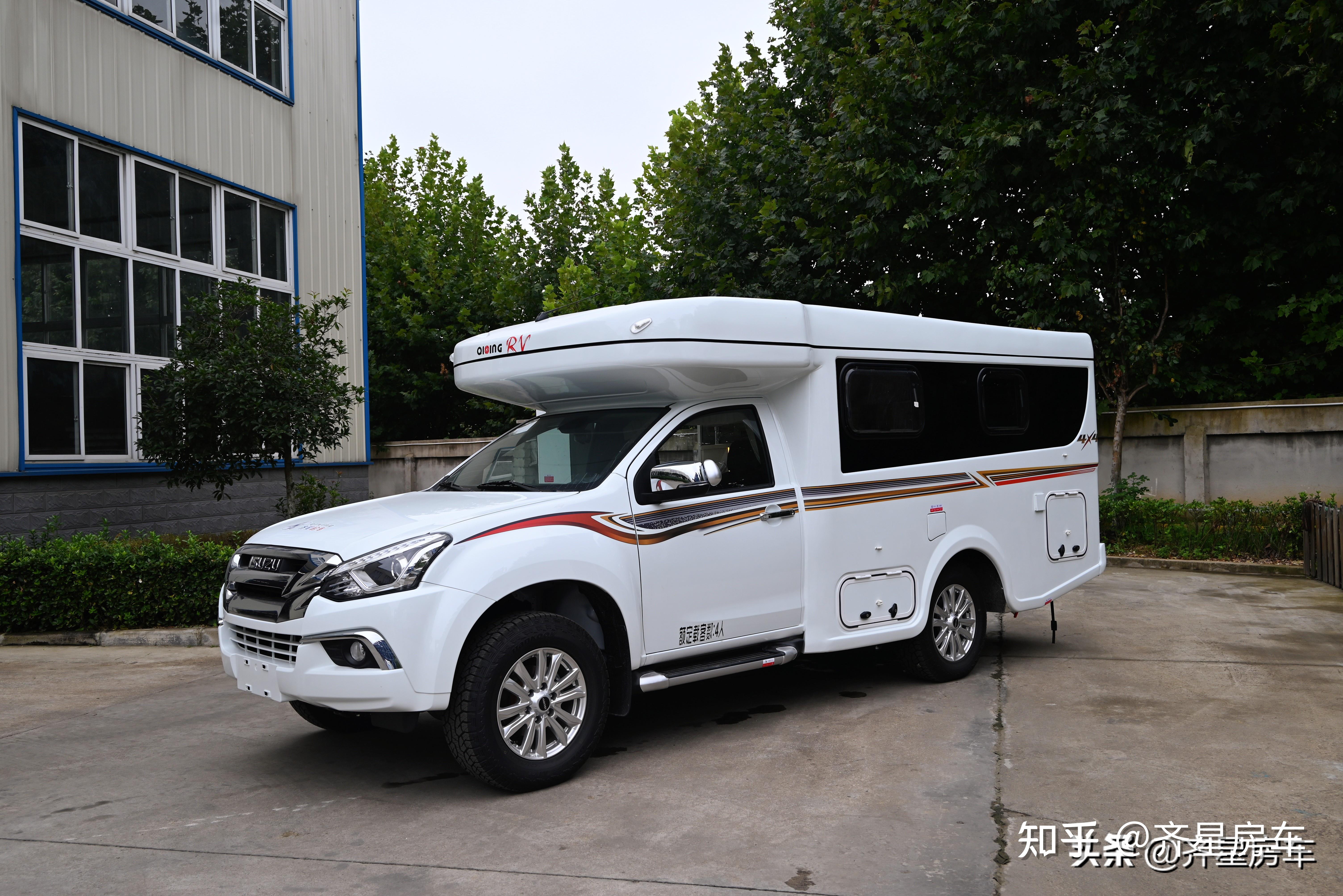 四座新布局双人卡座可变床齐星星浩版dmax单排越野房车