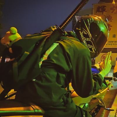 有哪些男生机车头像