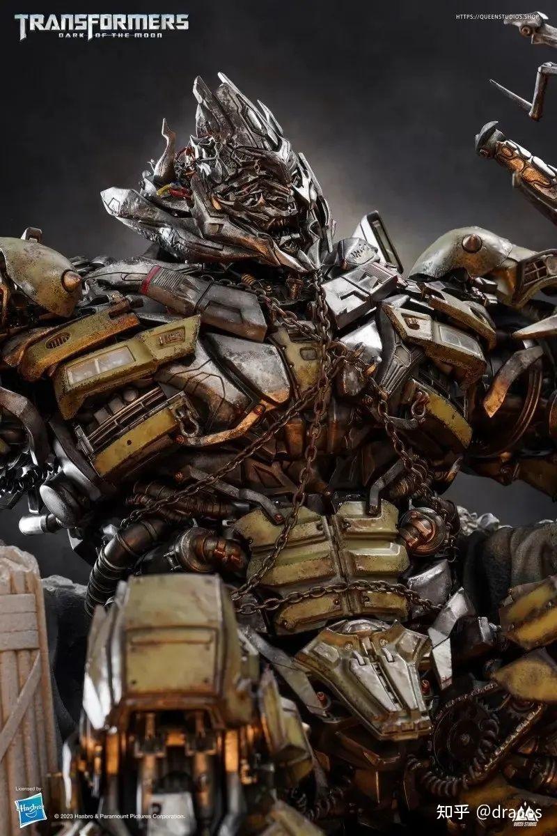 附带的小伊戈尔人偶,其实是大力神成员拖斗的头部变成的.