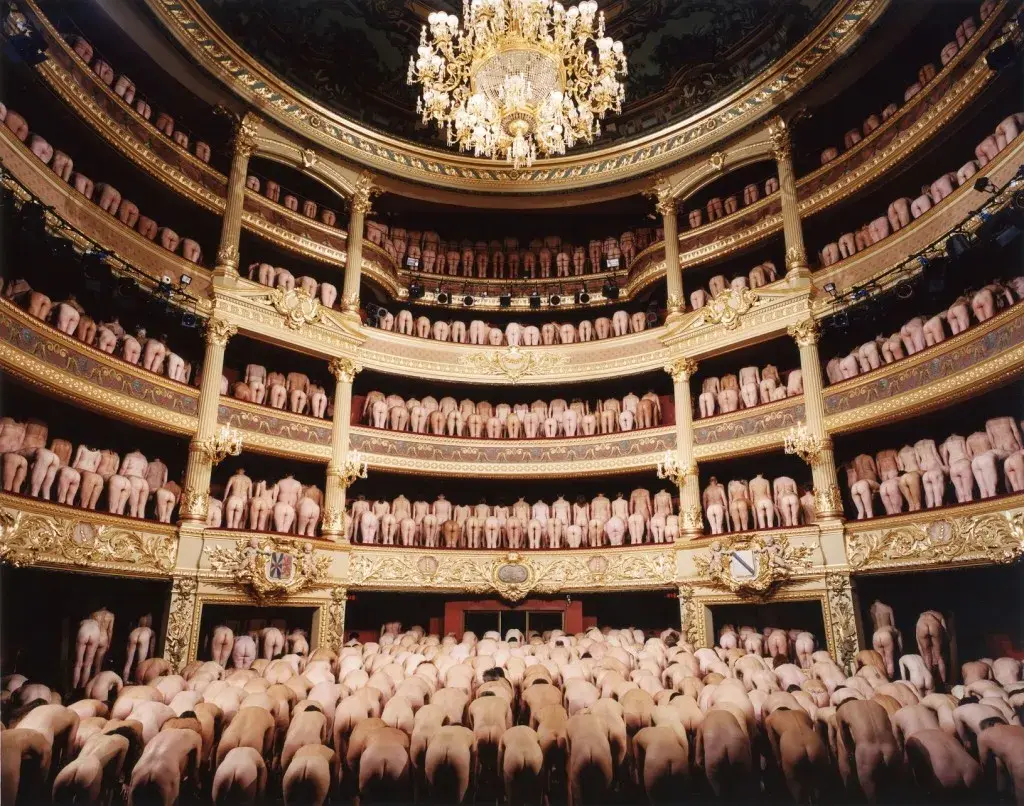 裸主义2万人的群裸人体摄影大师斯宾塞图尼克