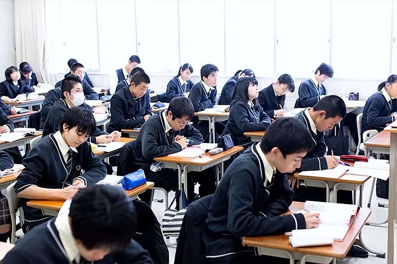 最快2023年4月入学——2022年日本高中的留学生入学考试开始报名!