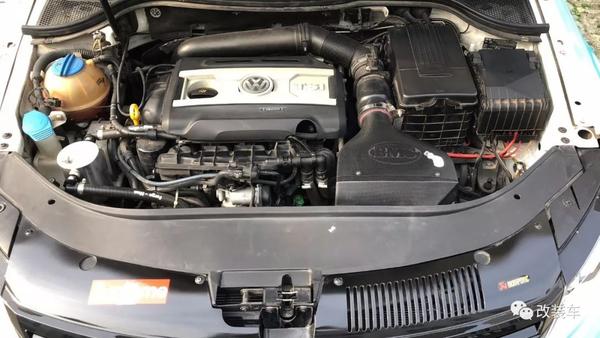 大众cc原本很个性了 改装成 冰雪蓝 配色真是非常骚气 知乎