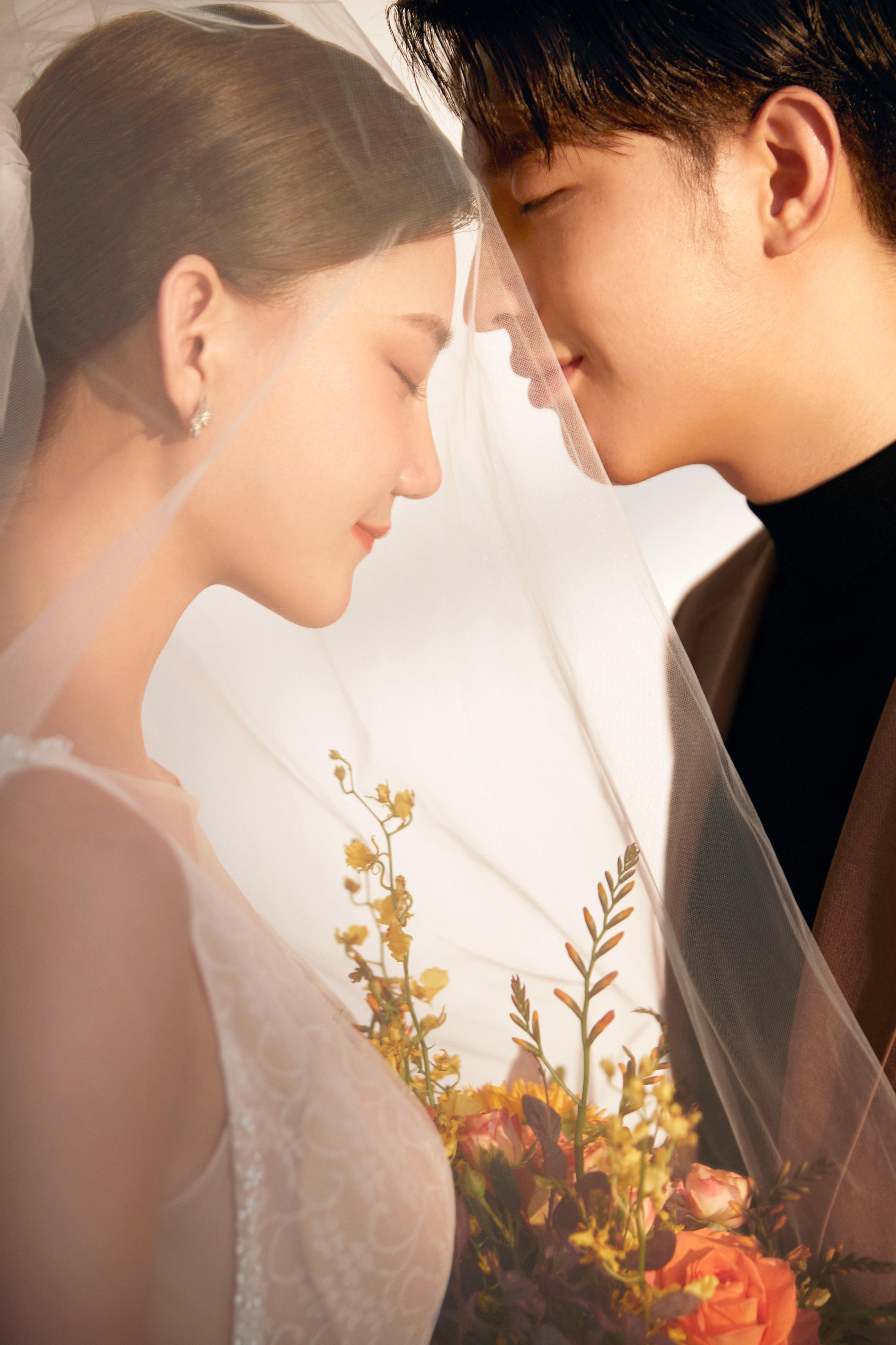 在西安拍创意的室内婚纱照有哪些风格推荐