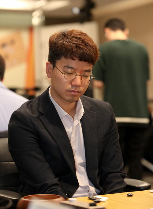 lg杯柯洁复仇申旻埈,上届冠亚军同时出局延续无卫冕"定式" - 知乎