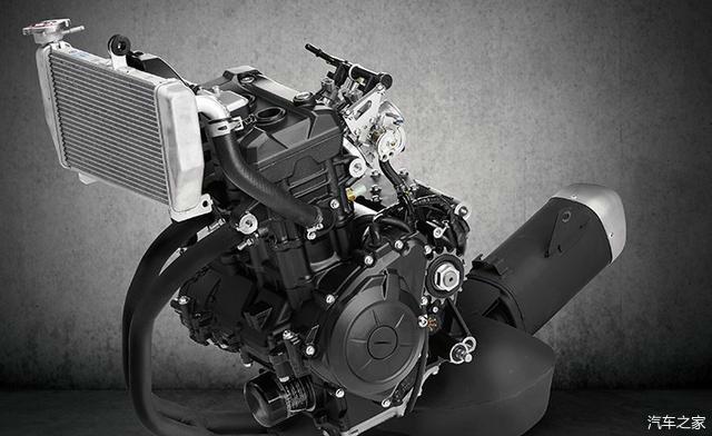 转速开始发力,直至达到13,000rpm的转速为止,发动机的输出线性度很高