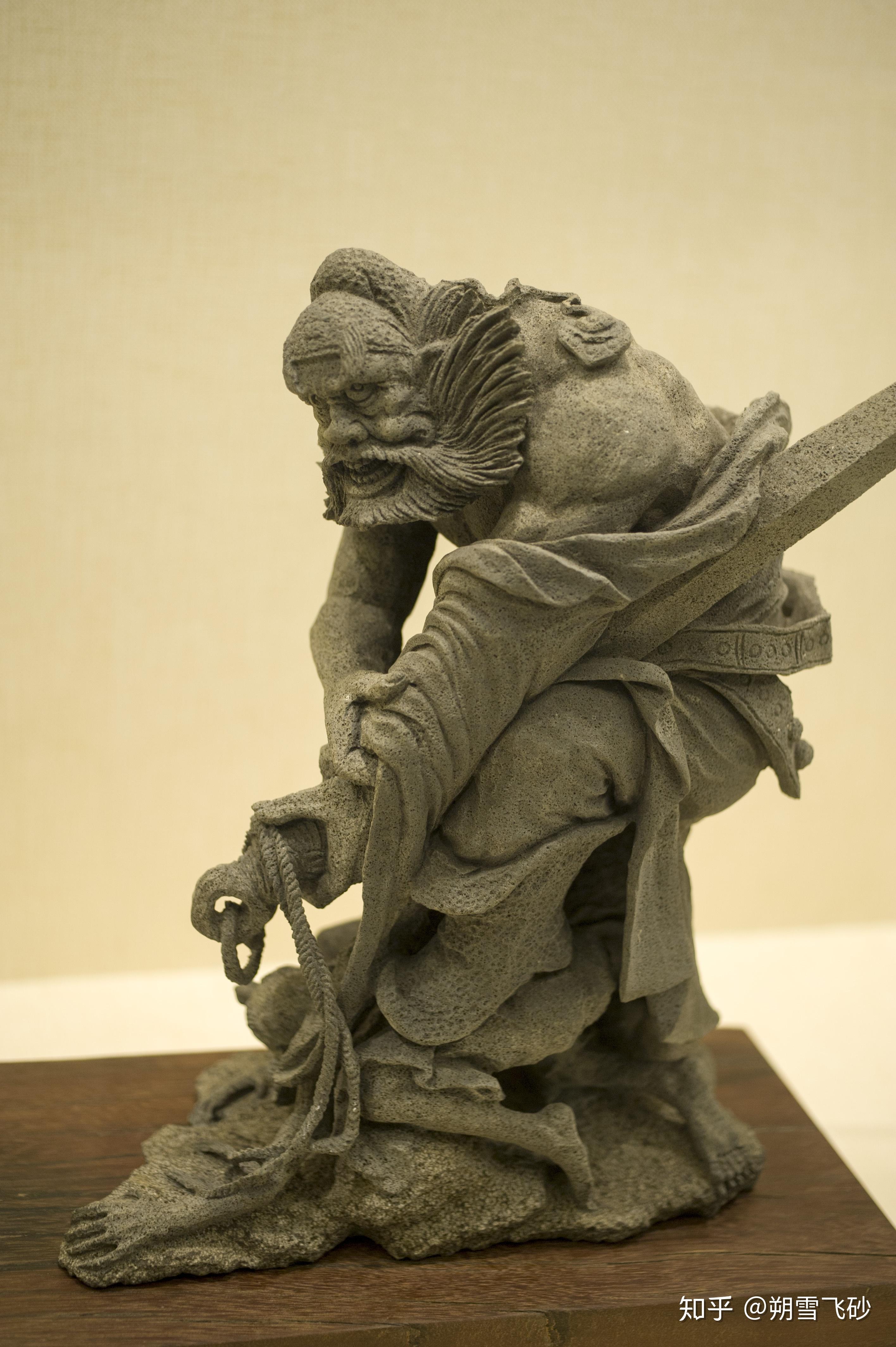 国博之工艺美术双年展石雕