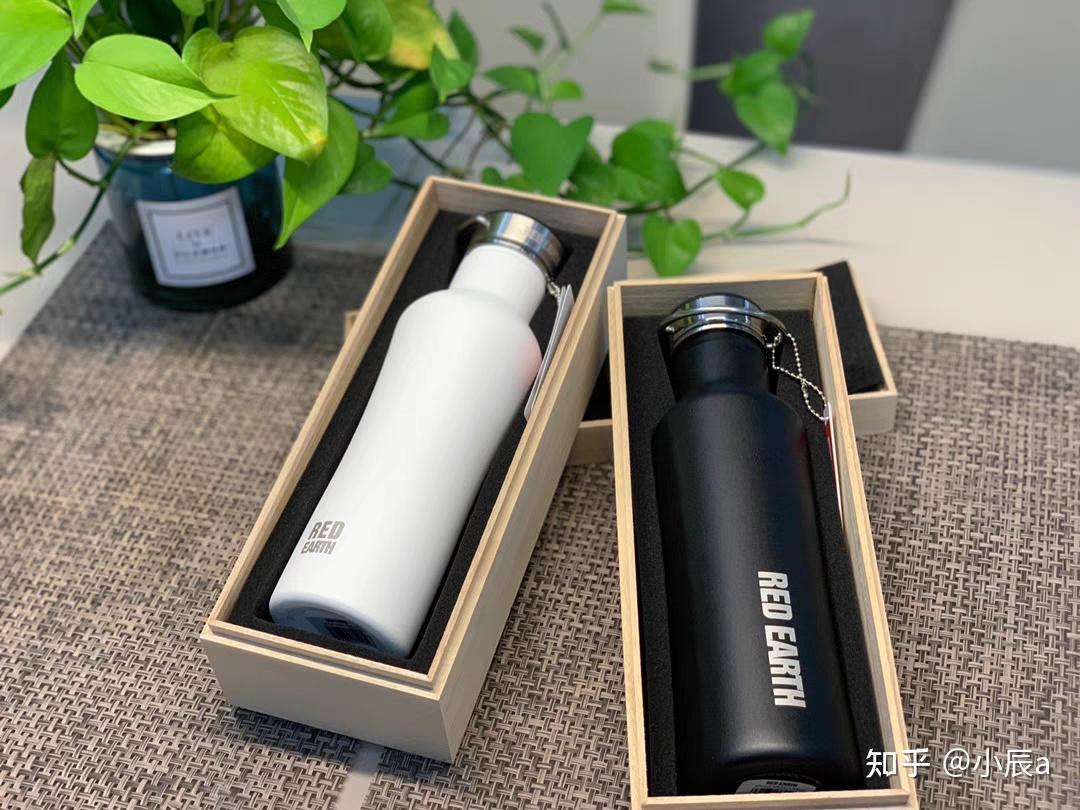 82红地球保温杯