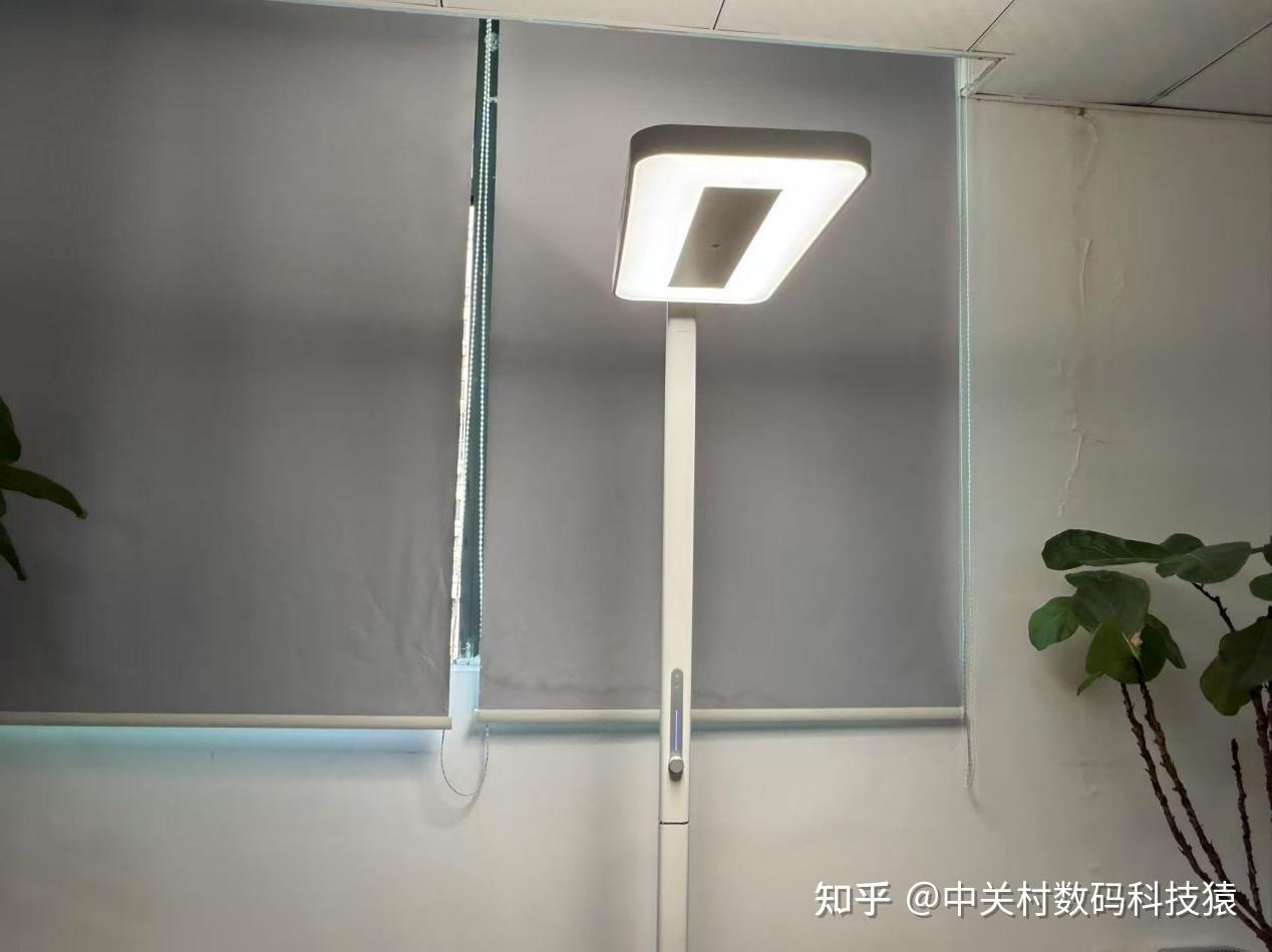 孩视宝大路灯值得买吗?书客、孩视宝、月影护眼大路灯强强对决 - 知乎