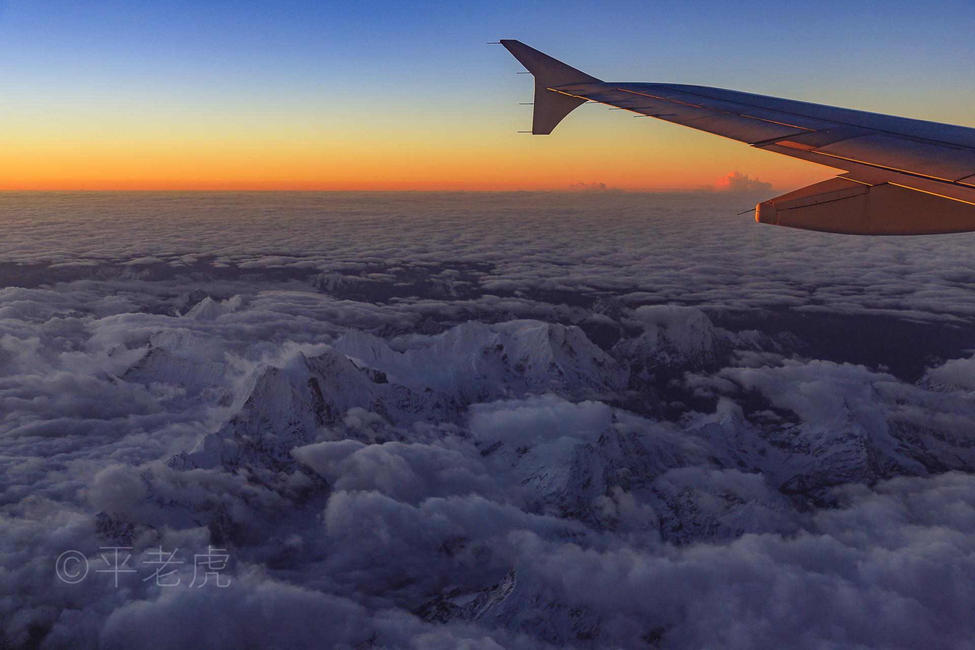 坐飞机哪个位置风景比较好呢