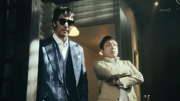 嗅觉搜查官:香川叔与人形警犬阿部