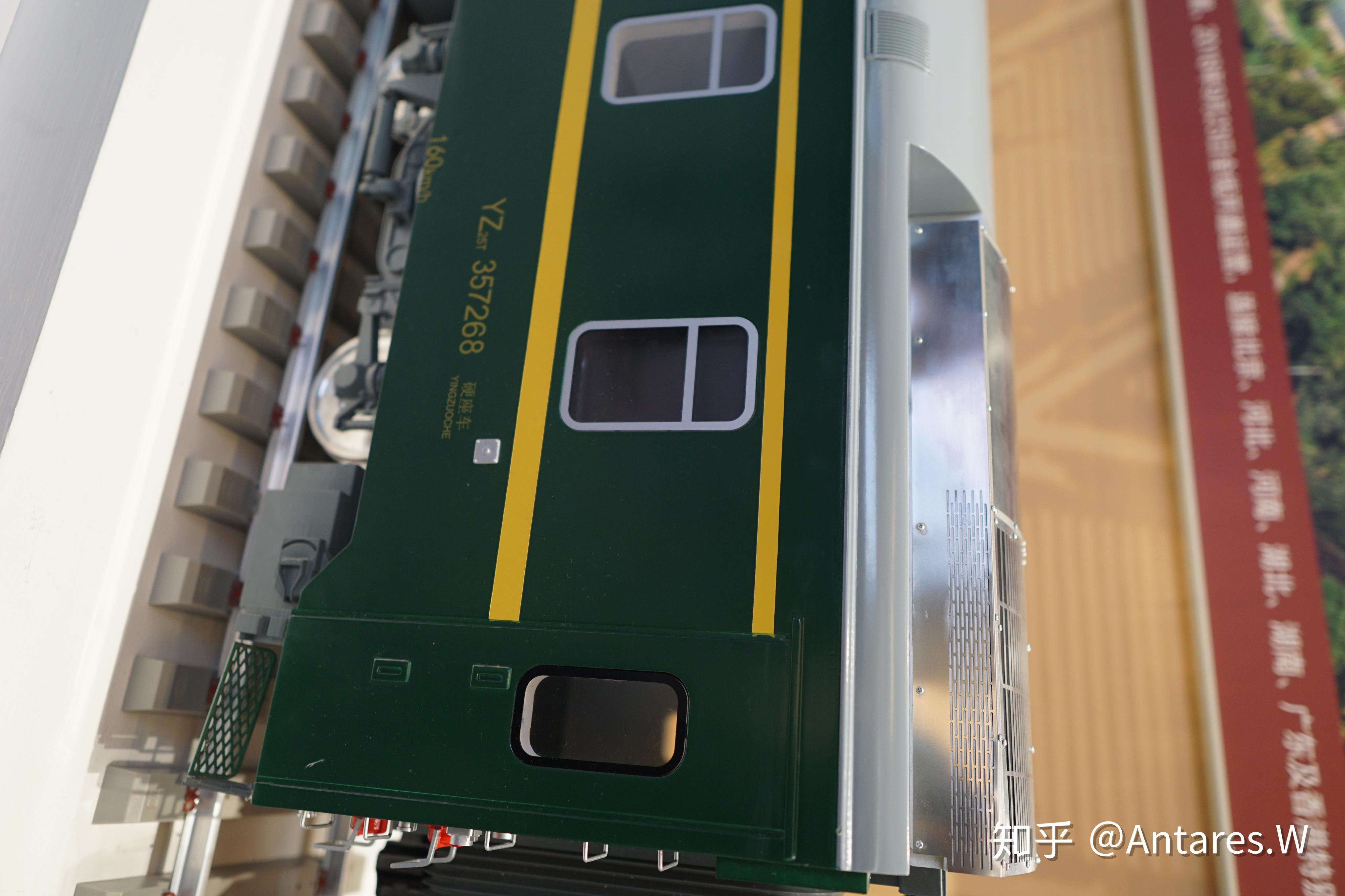 刷绿后的yz25t刷绿后的yw25t中间照片是部分高铁