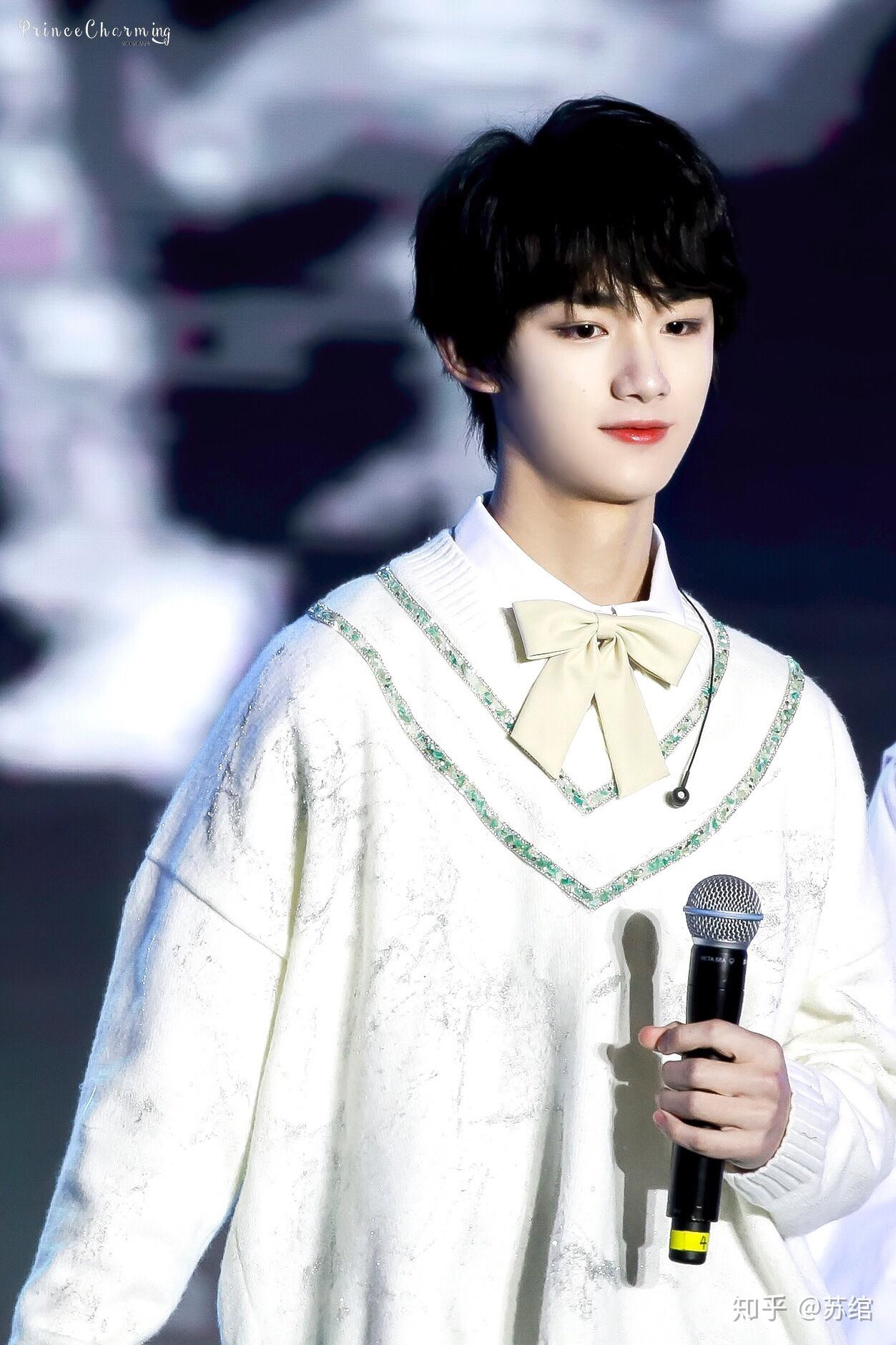 有没有人喜欢台风少年团的丁程鑫的