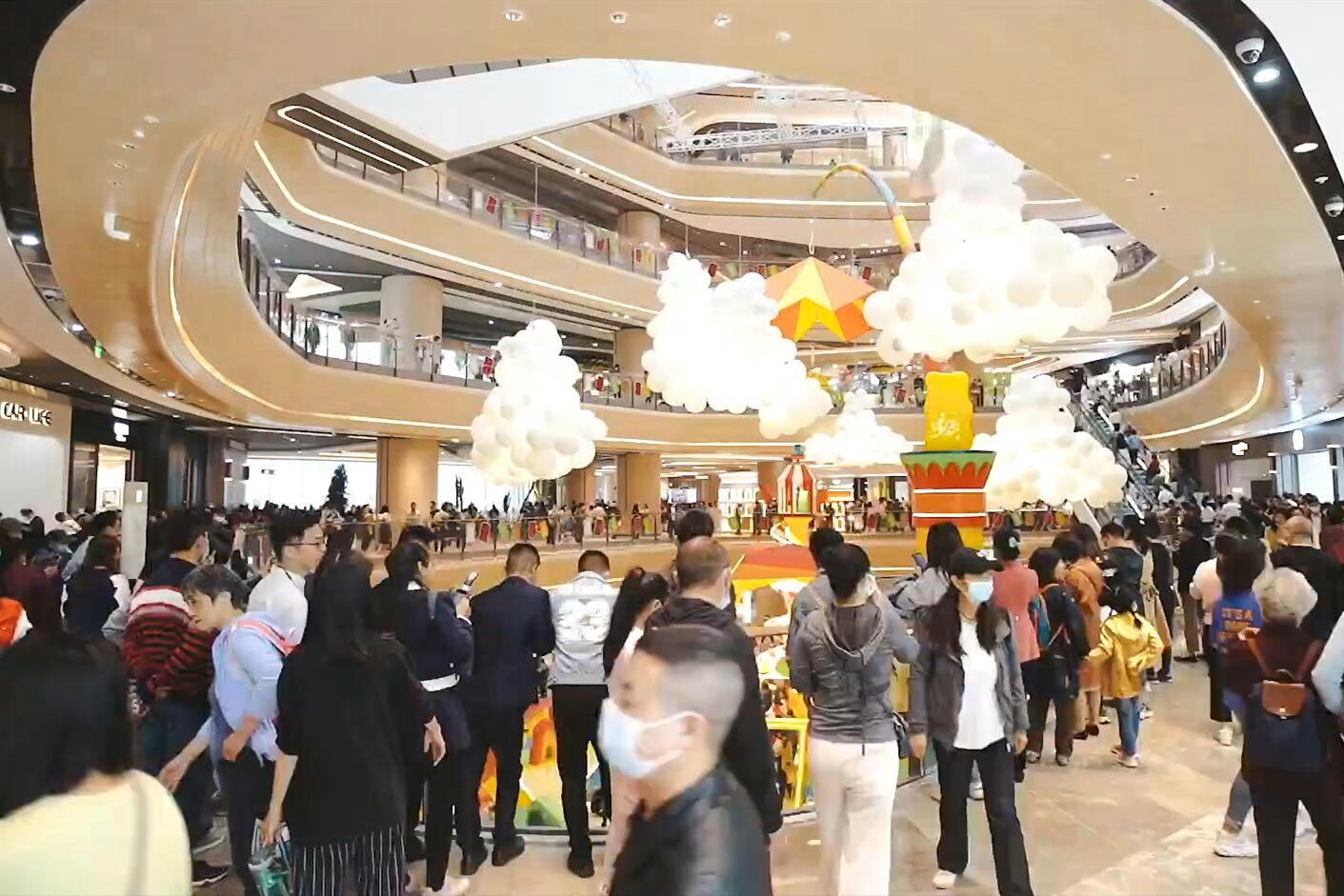重庆光环购物公园开业即获一片好评这是在打来福士的脸