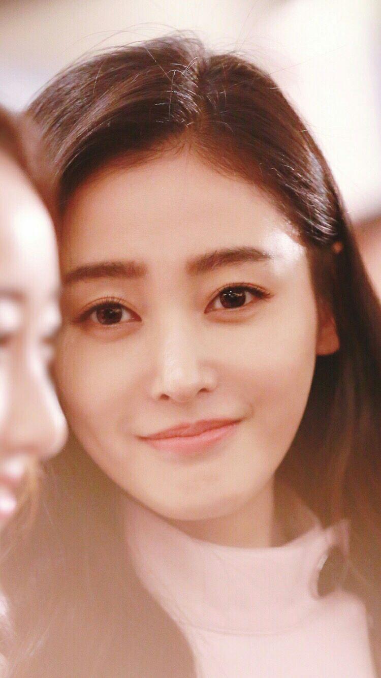 如何评价张天爱的长相?