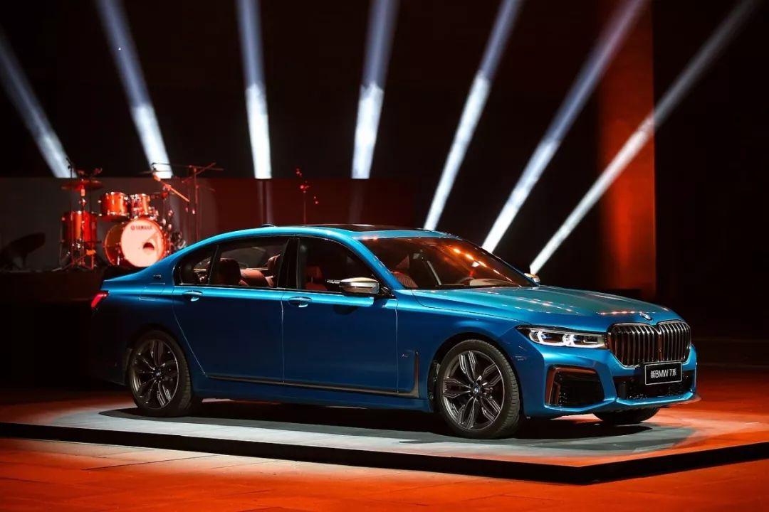 年轻化的新BMW 7系能让中国新贵们买单吗? - 知乎