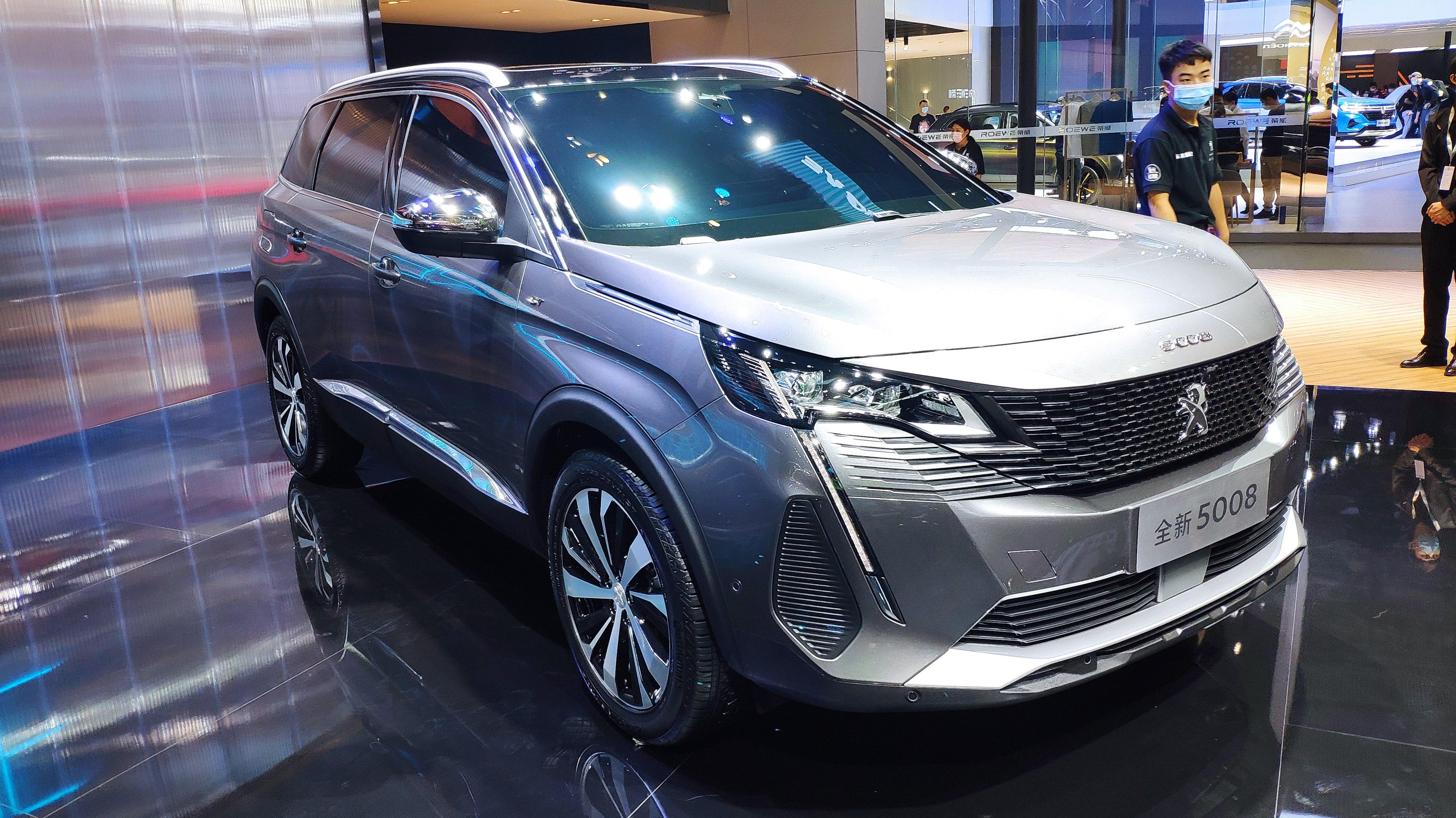 2020年广州车展新款东风标致5008实车丰田汉兰达的劲敌