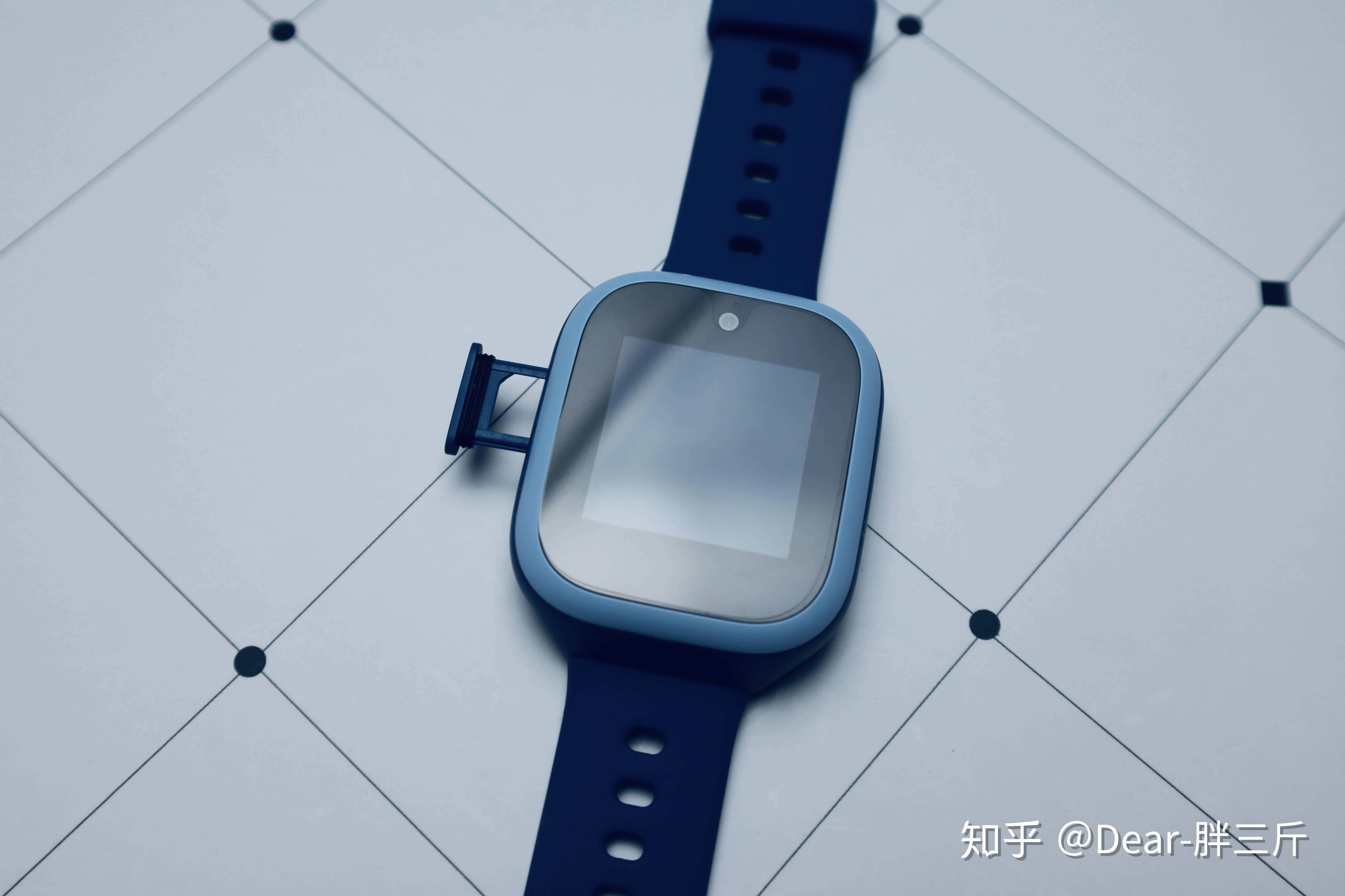 送孩子最好的礼物米兔儿童电话手表4c