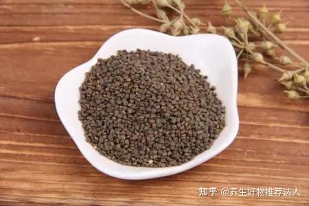 1,韭菜子茶韭菜籽是韭菜的果實,韭菜本身就是壯陽良品,韭菜籽的壯陽