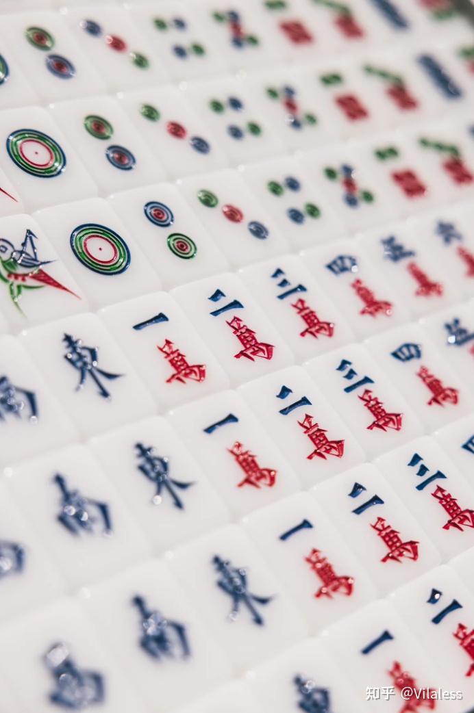 设计型录濒危艺术手雕麻将艺术工匠张诚忠