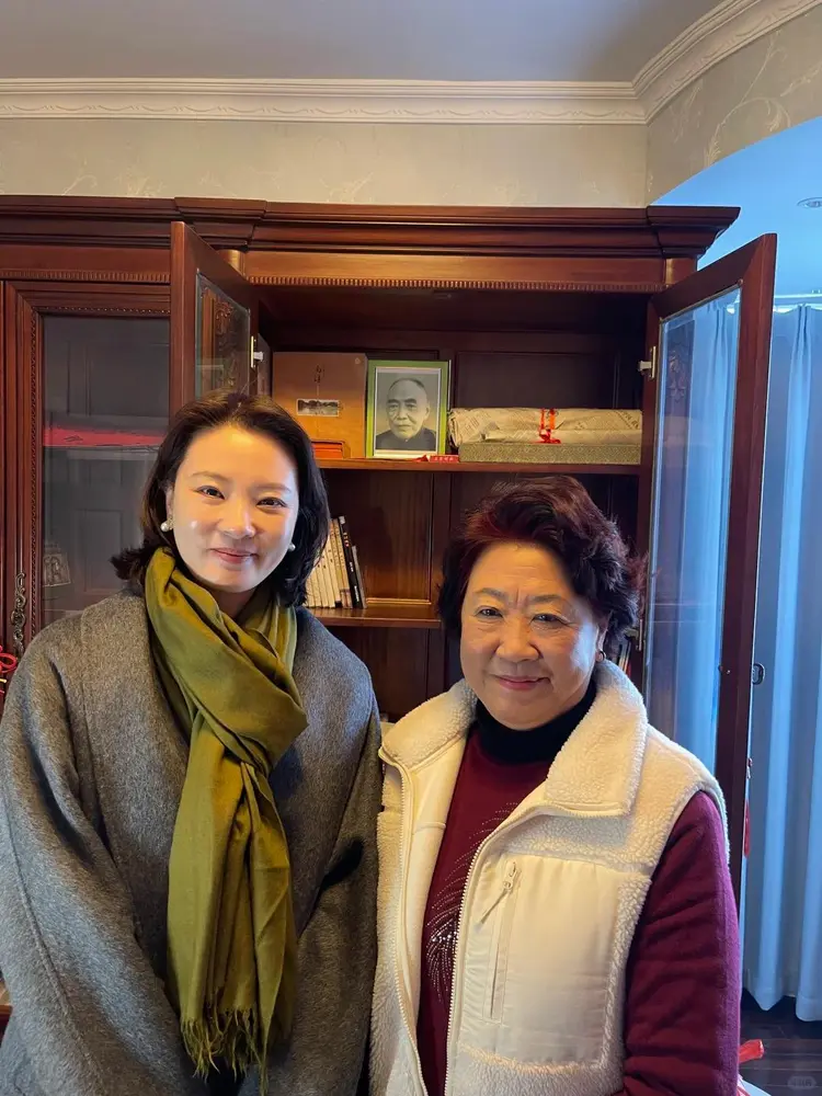 前央视美女刘芳菲登门向庞叔令道歉!庞叔令家中陈设首次曝光 - 知乎