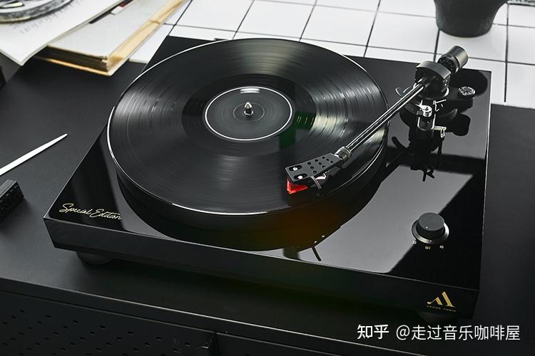 丹麦双雄对决:丹麦Argon阿尔歌旗舰TT-4 SE特别版与TT Signature签名版,谁才是你的终极黑胶归宿?