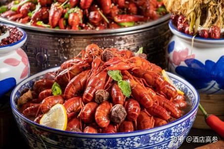 即日起至7月31日,深圳深铁皇冠假日酒店46层彩云阁全日餐厅鲜爽开启"