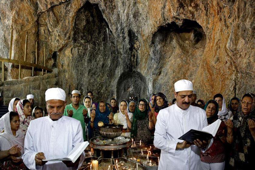 在亚兹德省琐罗亚斯德教徒庆祝他们的朝圣节日