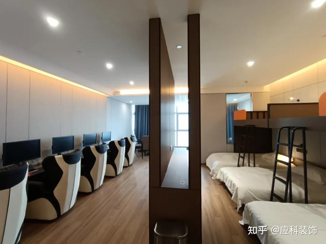 酒店,独家探访他是如何从电竞小白成为义乌电竞龙头的——龙树电竞