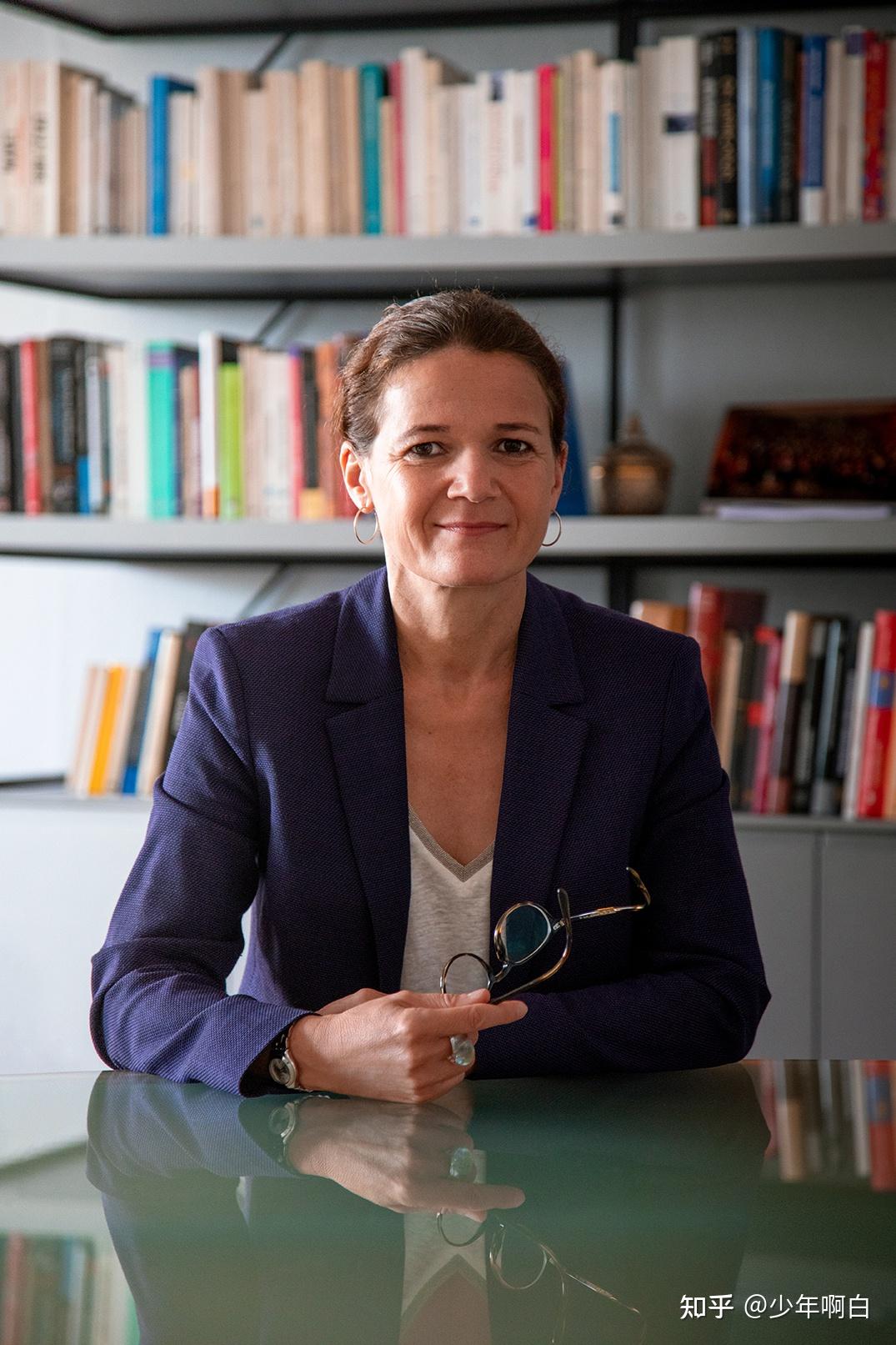 来聊聊法国高商的八卦emlyon