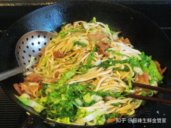 焖面焖几分钟就熟 v2-5bf6982d9f8d8eb1d7703bc36e5638a5_r.jpg