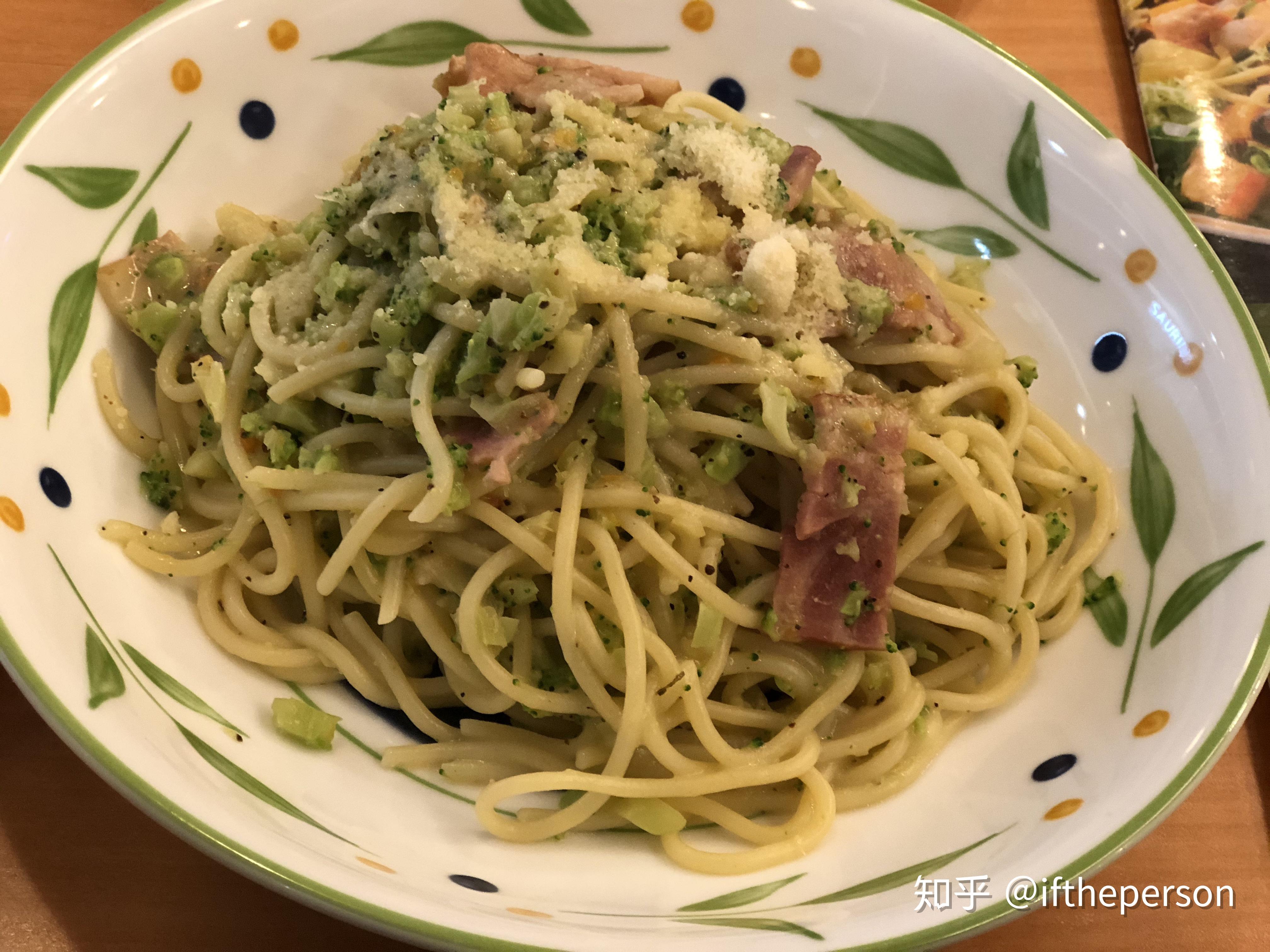 喵喵喜欢星星拌饭大学毕业,我跟女朋友留在上海.