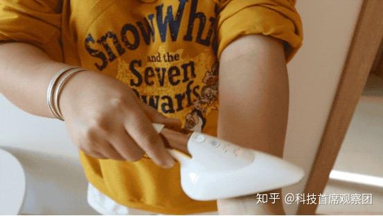 在家怎么做面部spa v2-5c1fc1fb5997bff204a634e7e0625755_r.jpg