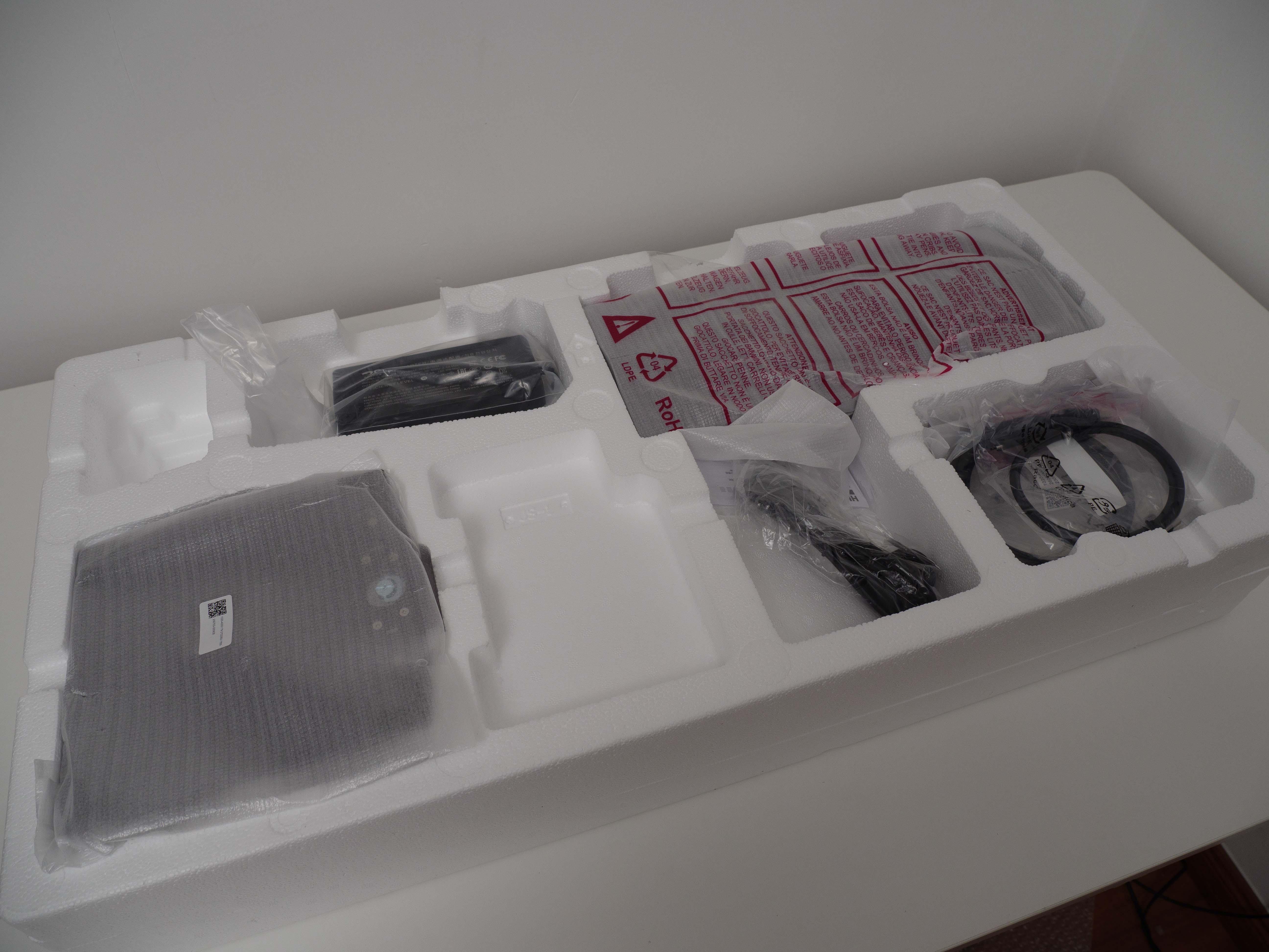 聚值电竞玩家的国民oled机皇hkcog27qk显示器上手评测