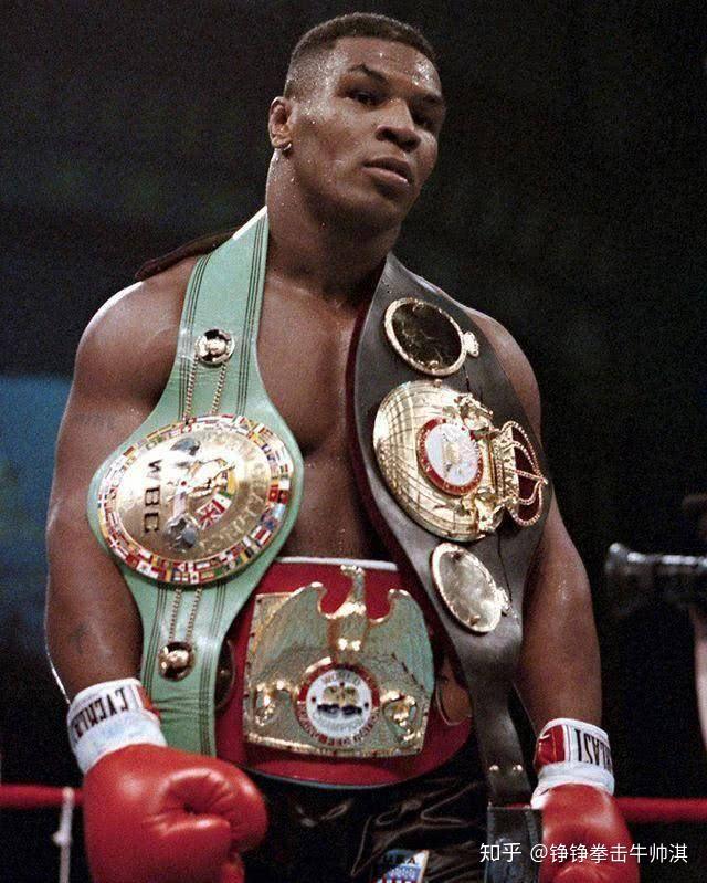 拳击技术后手勾拳