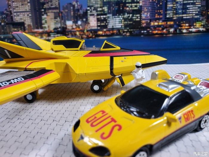 打卡2020模型写真迪迦奥特曼里的夏洛克车