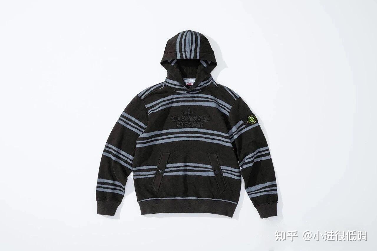 stoneislandxsupremefw20石头岛扭曲条纹连帽帽衫整体展示