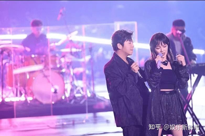 孟佳舞台剧情式演绎门没锁美少女战士造型甜度满满