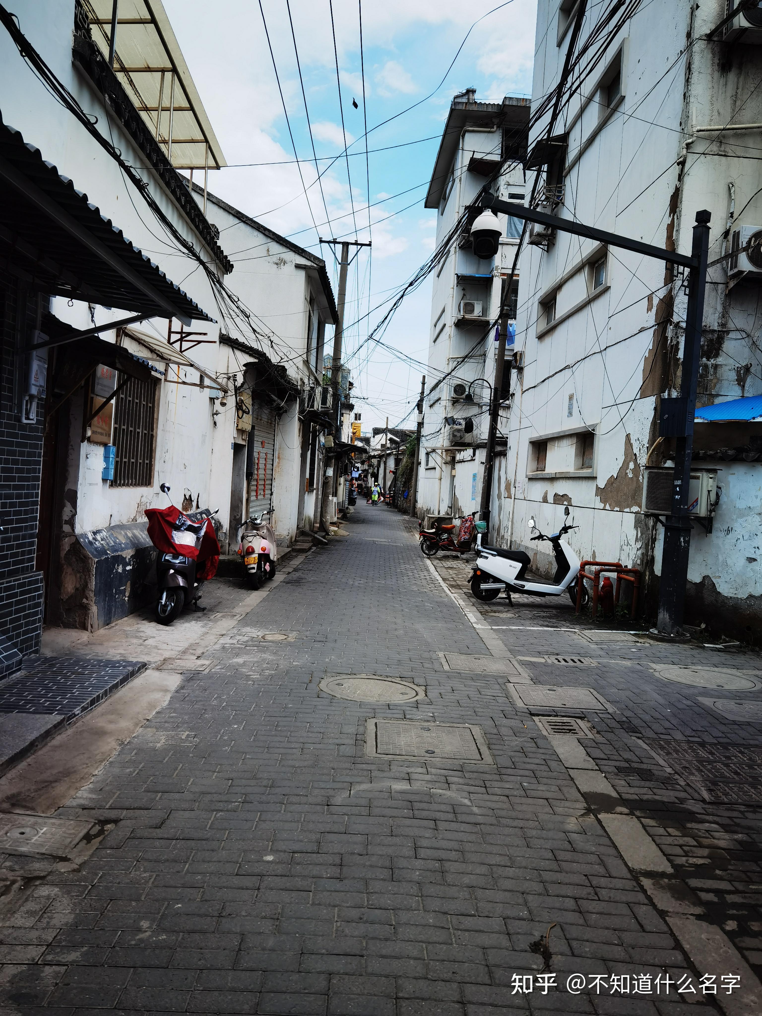 在苏州的小巷走一走