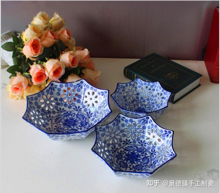 西方油画里的中国青花瓷- 知乎