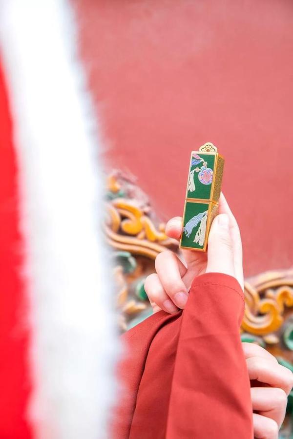600岁故宫文创周边,上新了!10万支4天售罄红遍全网