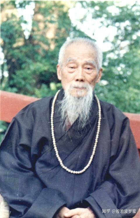 (原署名袁圆)于2004年编著,由新疆人民出版社出版的《乐至报国寺》书