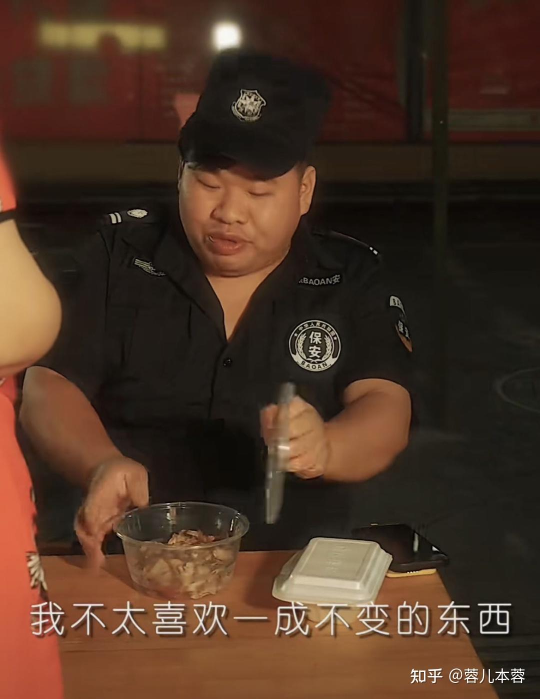 但不管爱情也好,生活也好,蒋胖胖其实在聊的,都是人性.