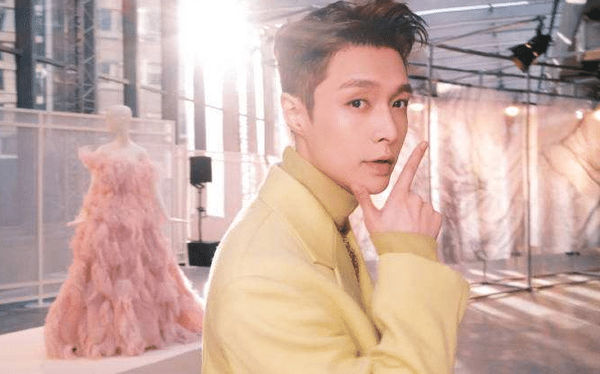 张艺兴参加长江商学院面试学生疑惑高中学历也能读mba