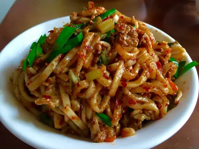 除了常规的煮饵丝,还有炒饵丝,卤饵丝.