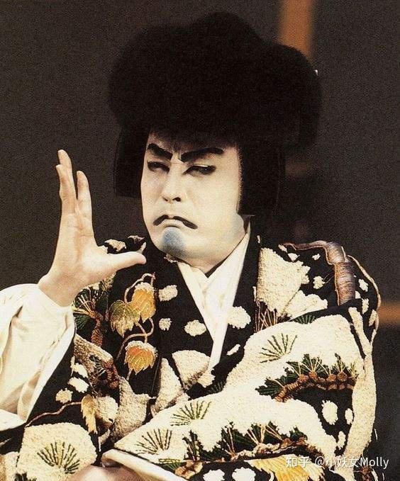 16岁日本少年逆天颜值帅出圈 你愿做日本名门世家的悲剧媳妇吗