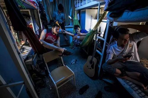 校园自习室文科男吐槽学校奇葩现象宿舍夜话_高清1080P在线观看平台_腾讯视频