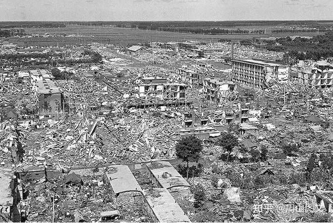 唐山大地震老照片46年前的沉痛記憶