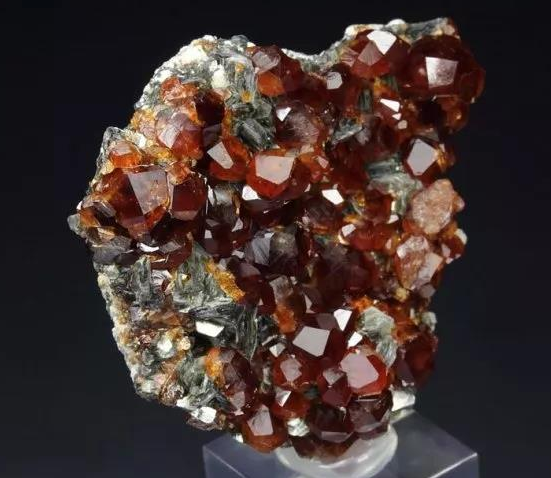 变质岩-石榴子石