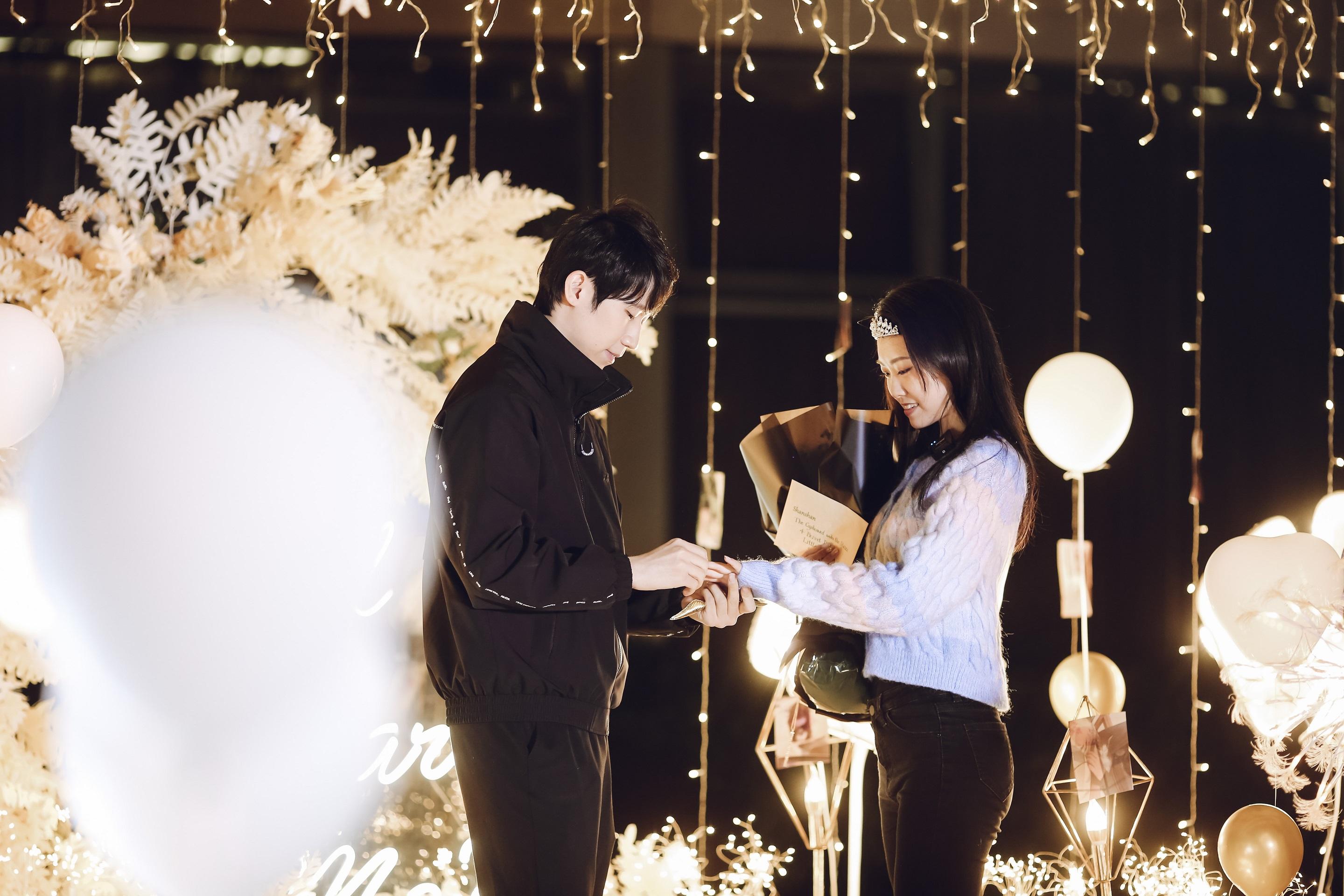 定制专属求婚仪式,精美场景 惊喜环节 统筹执行